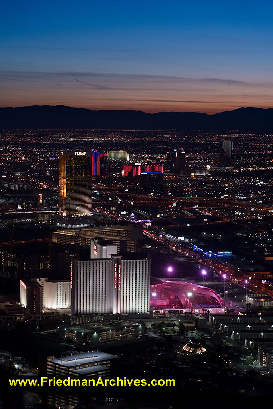vegas,42,megapixel,city,night,sunset,sin city,lights,electricity,gambling,stratosphere,
